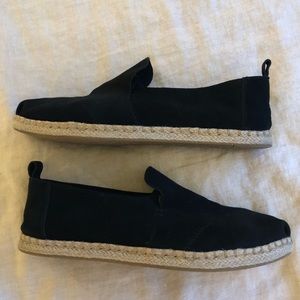 TOMS suede espadrilles — size 10